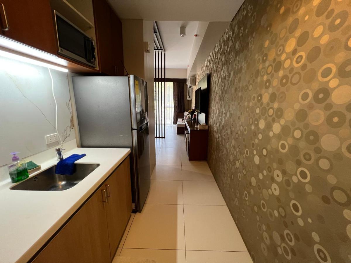 Bonel Condo At Pico De Loro Cutad Exterior photo